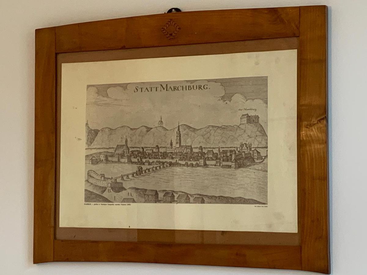 The Marchburg Apartment Maribor Buitenkant foto